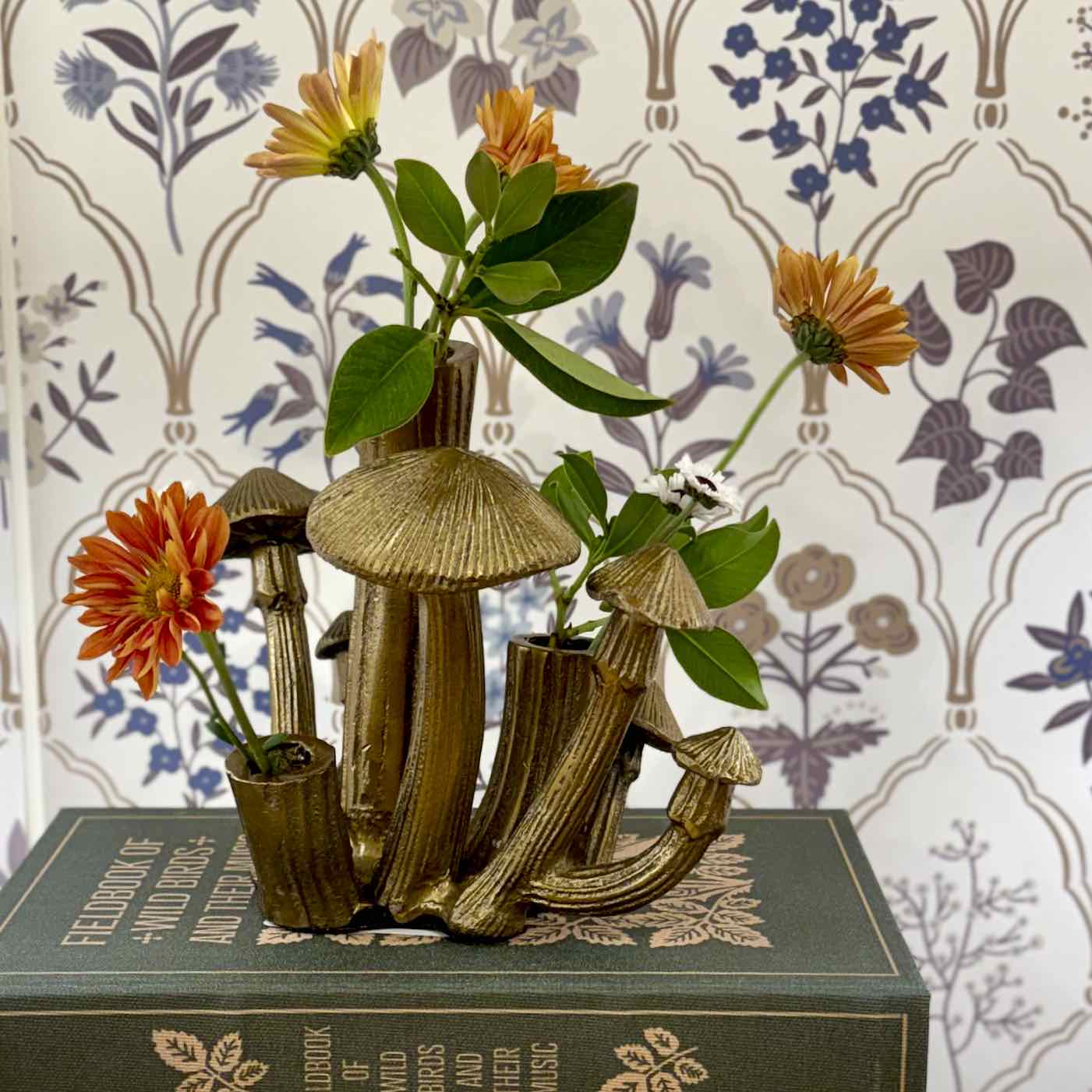 Clustered Mushroom Budvase