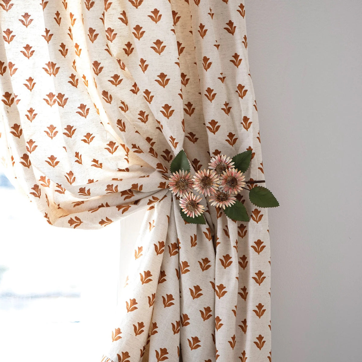 Daisy Toleware Curtain Tiebacks - Set of 2