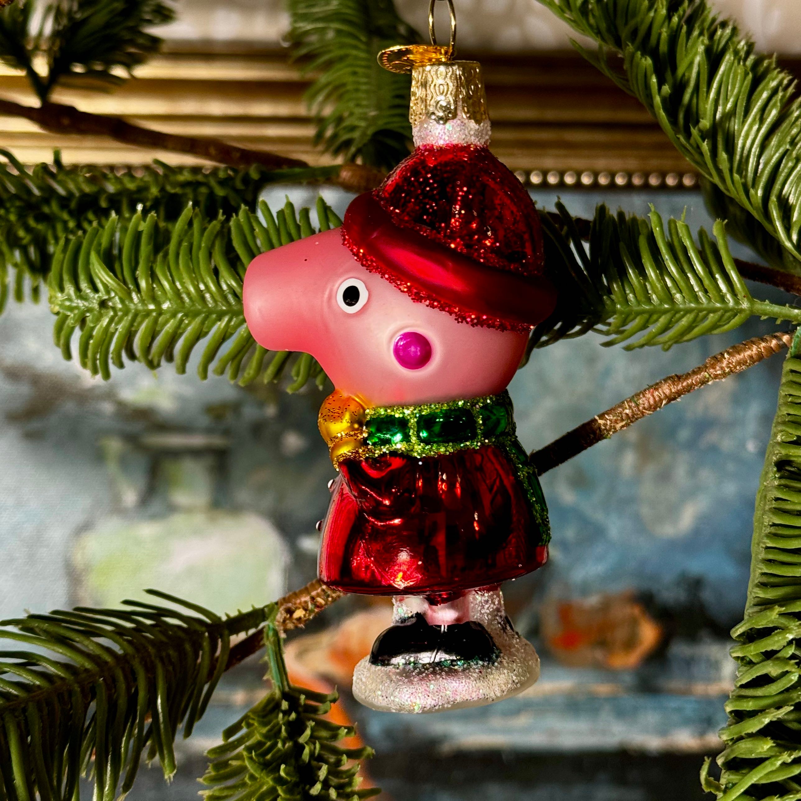 Peppa Pig With Snowball Ornament