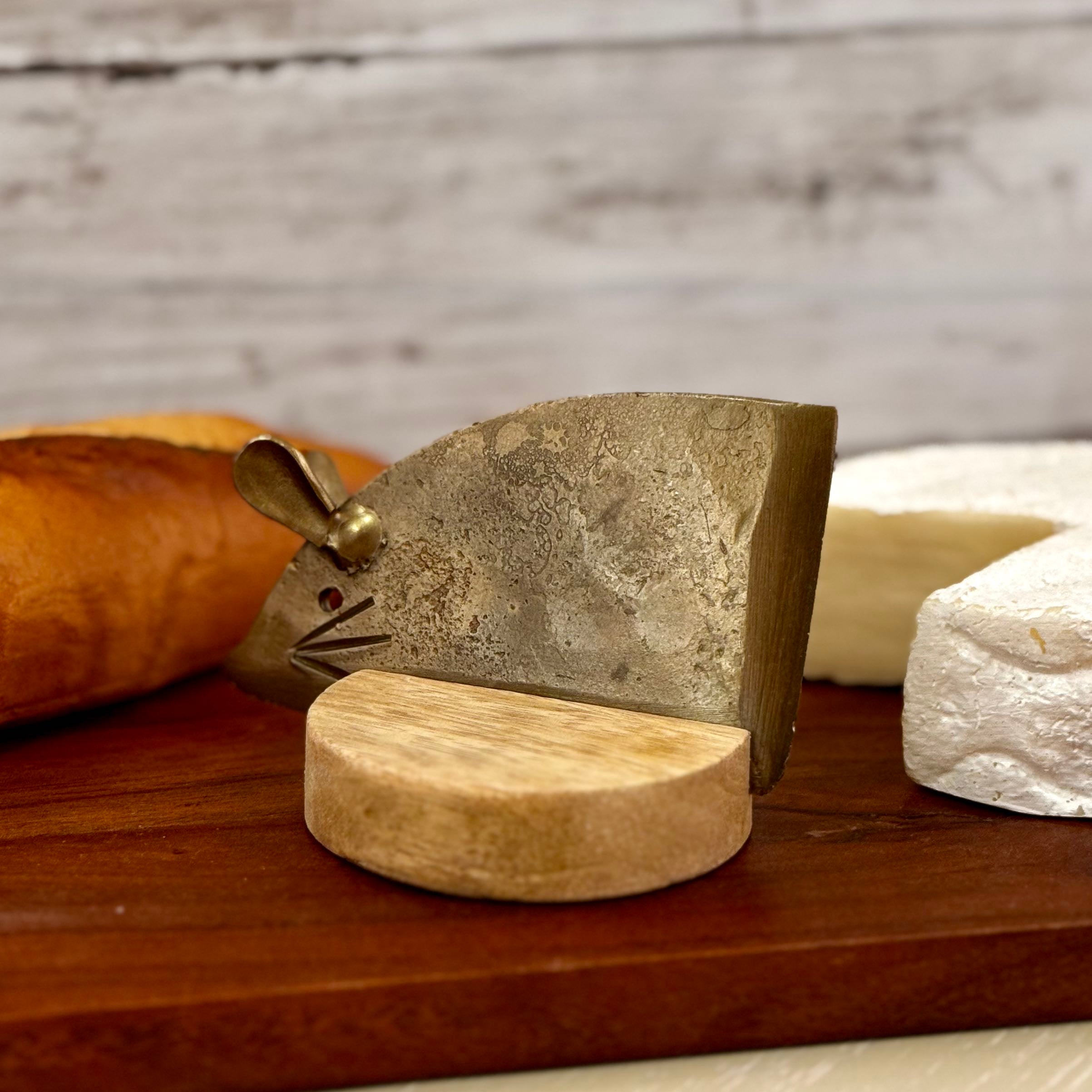 Mabry the Mouse Cheese Knife with Stand