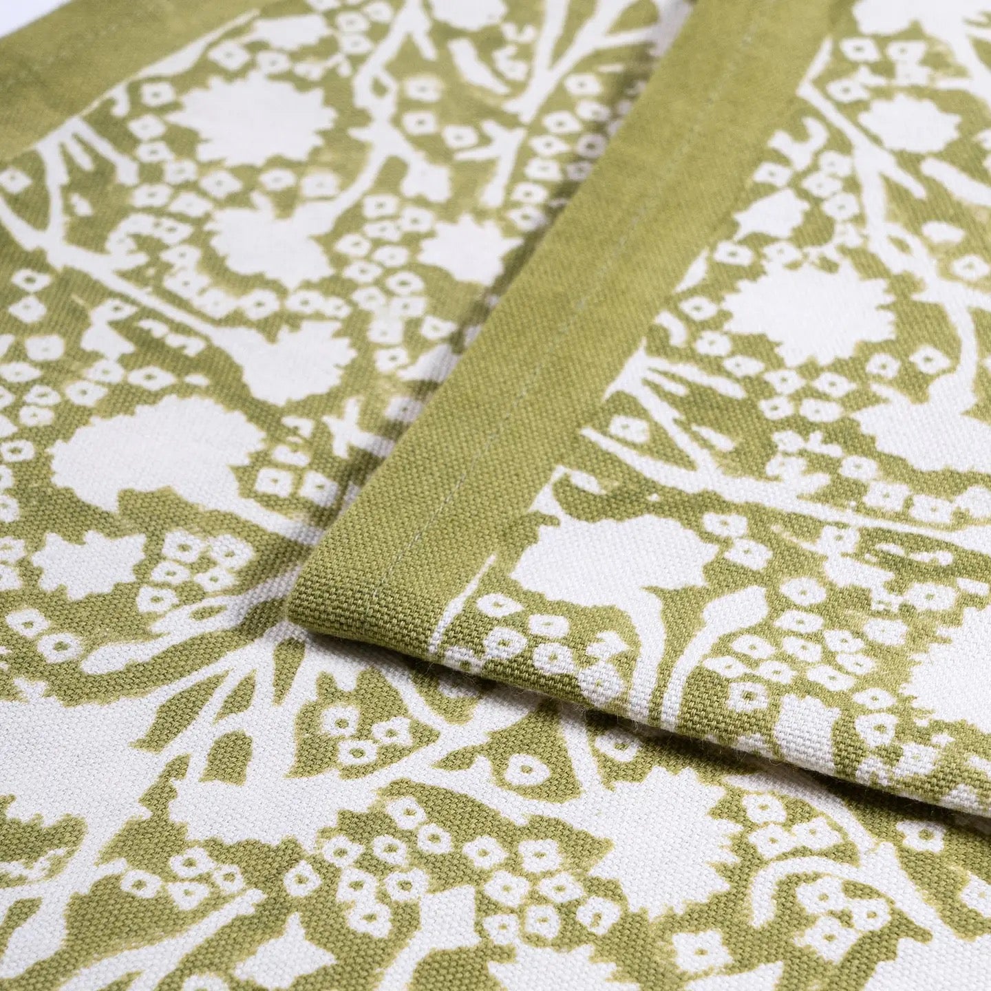 Green Meadows Table Runner