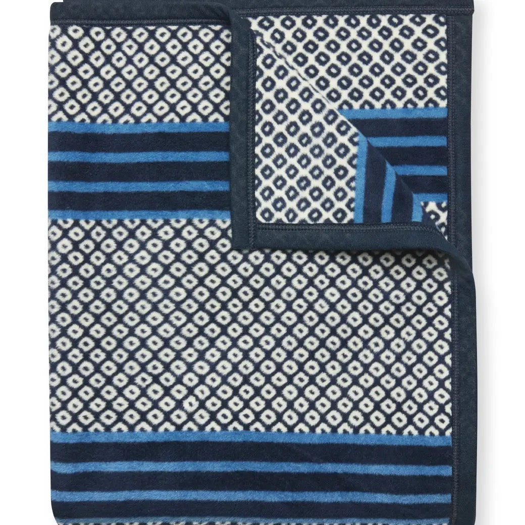 Captain's Classic Midnight Navy Blanket