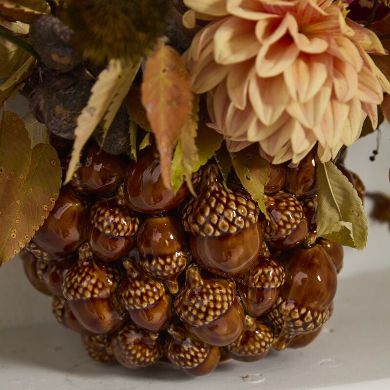 Acorn Pot