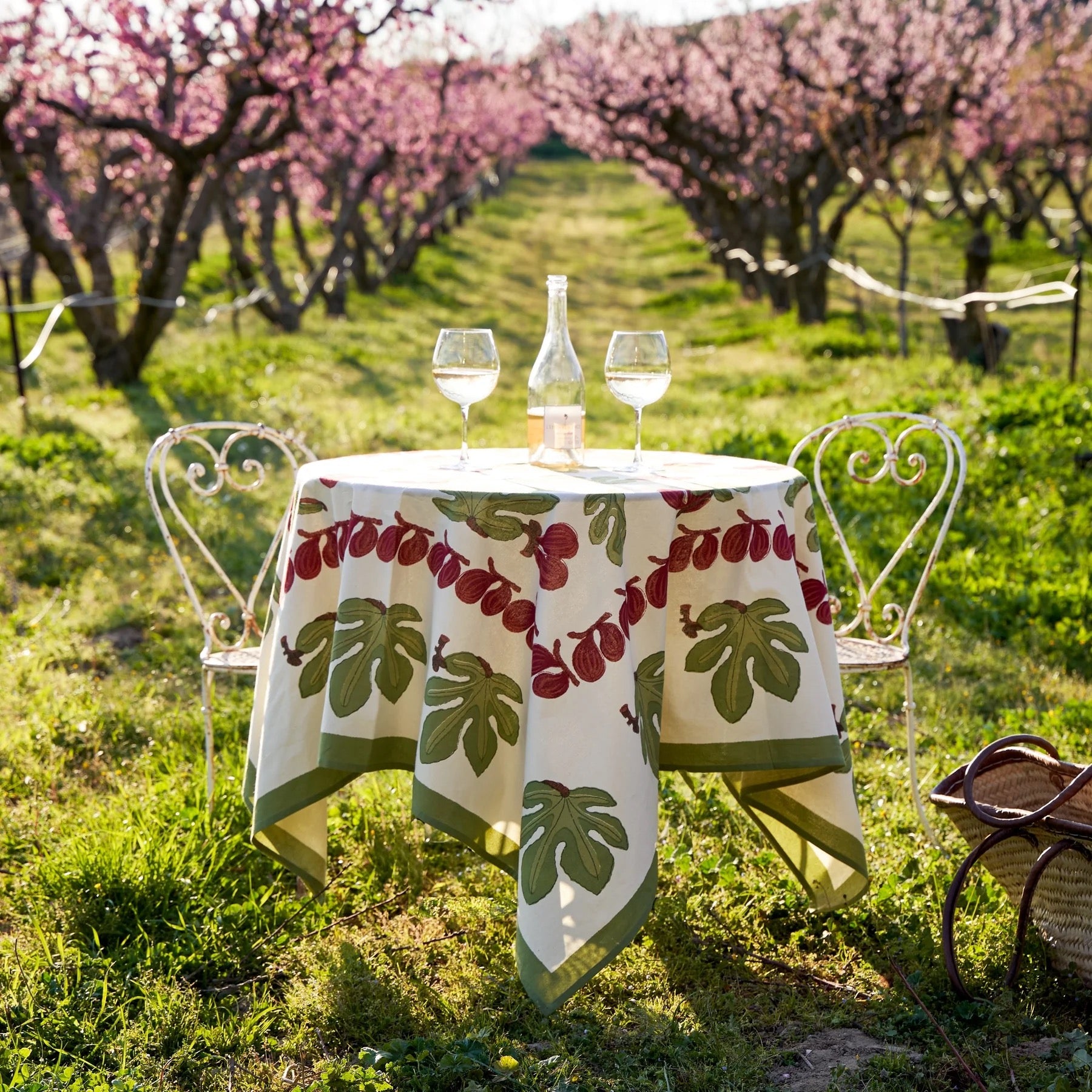 Fig Tablecloth in Green