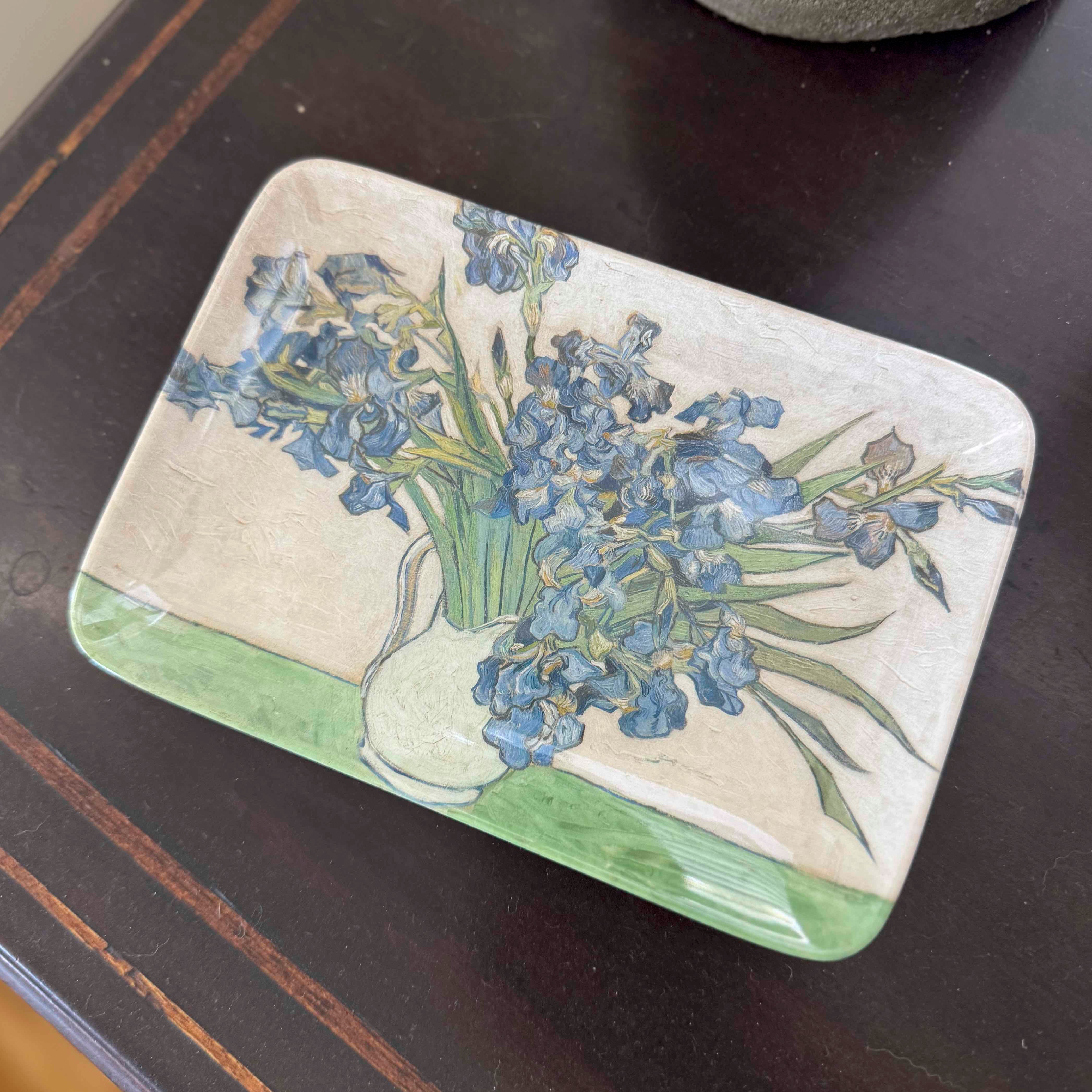 Iris Tray