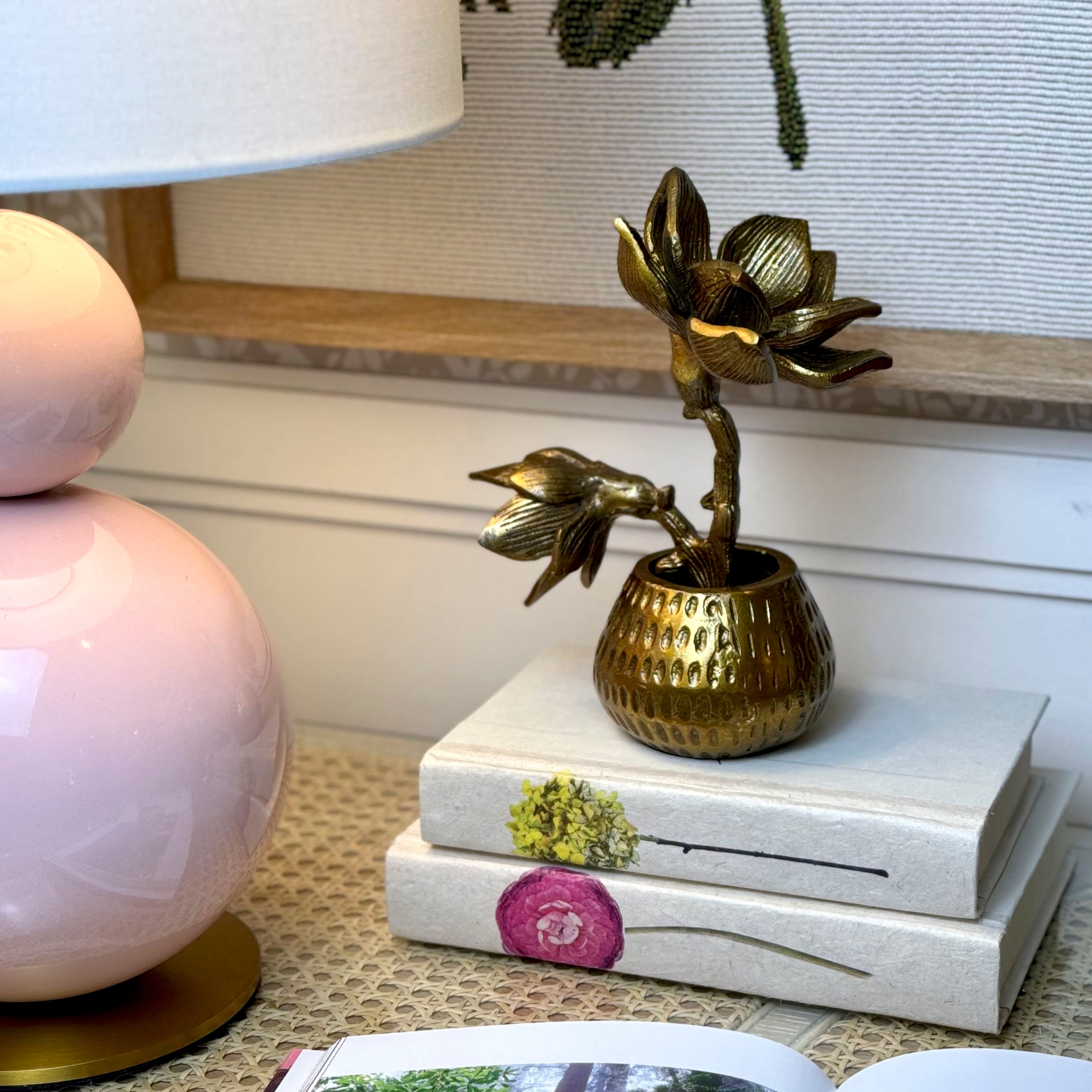 Magnolia Budvase Short