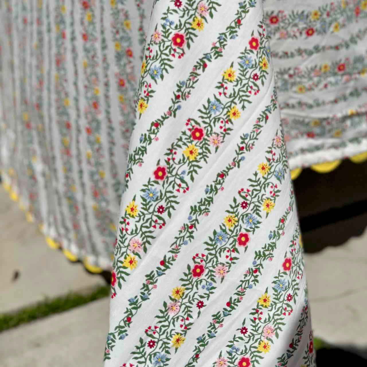 Rosette Stripe Cotton Tablecloth