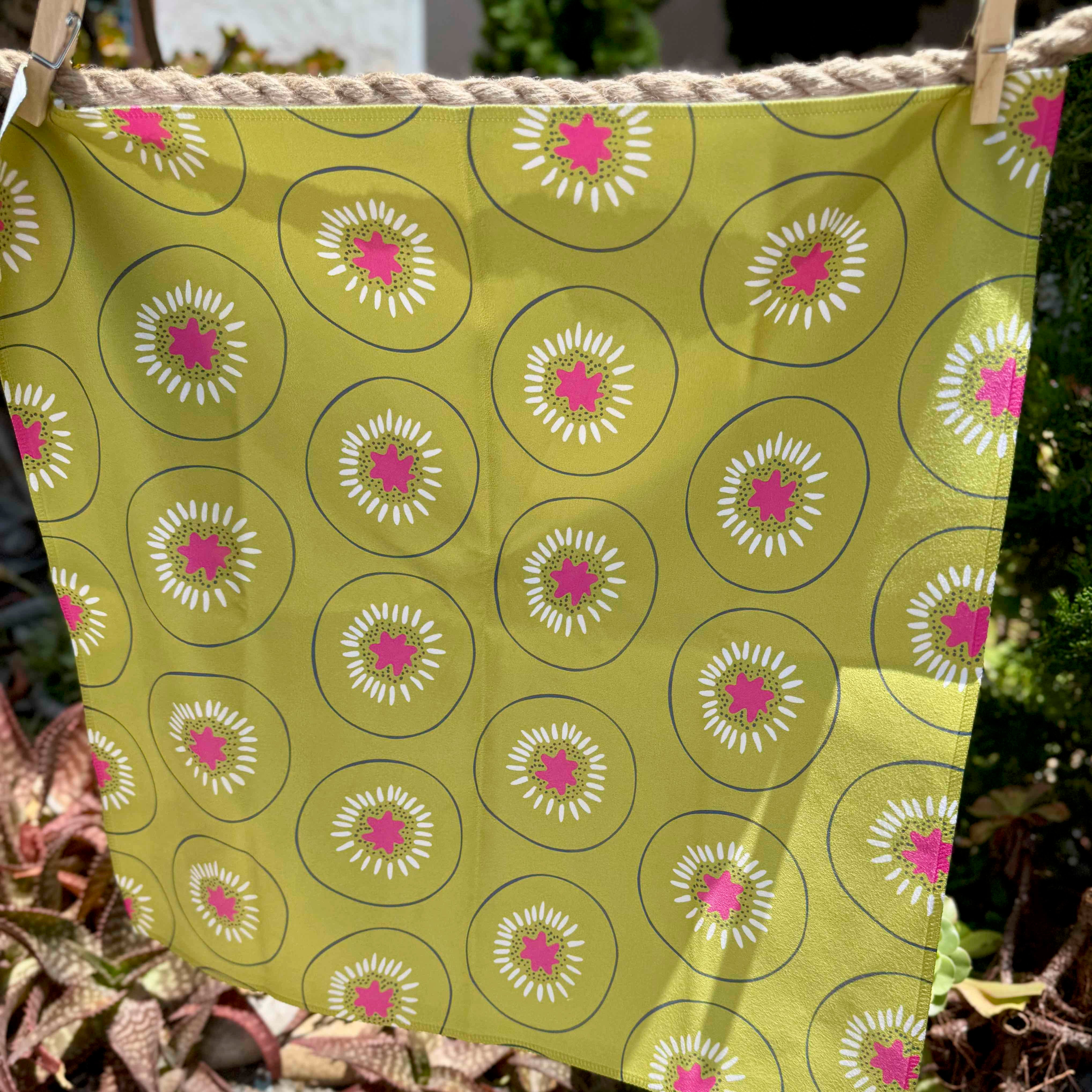 Tropical Island Dinner Napkins