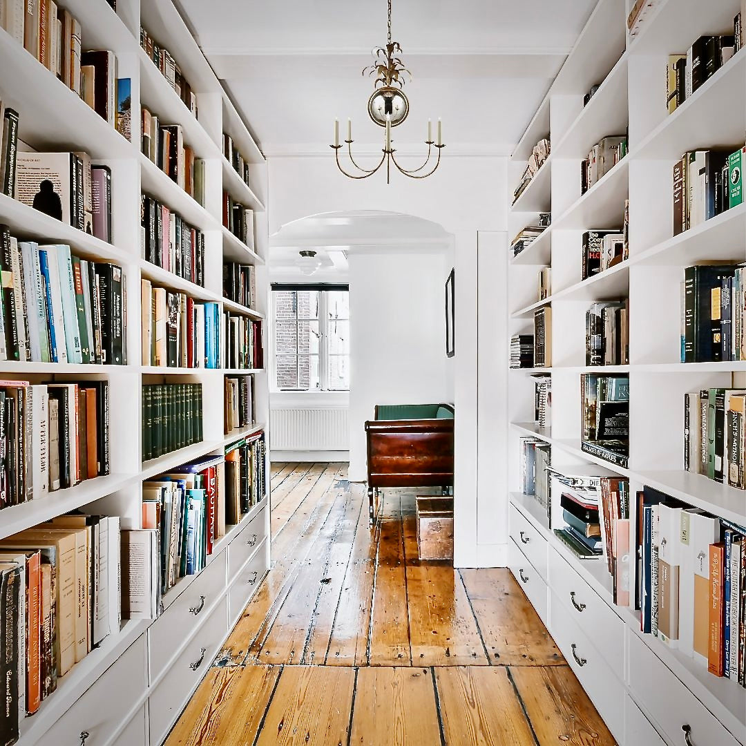 Product photo of the Gramercy Six Light Chandelier in Gilded Iron ( SKU# CHC 5373GI )