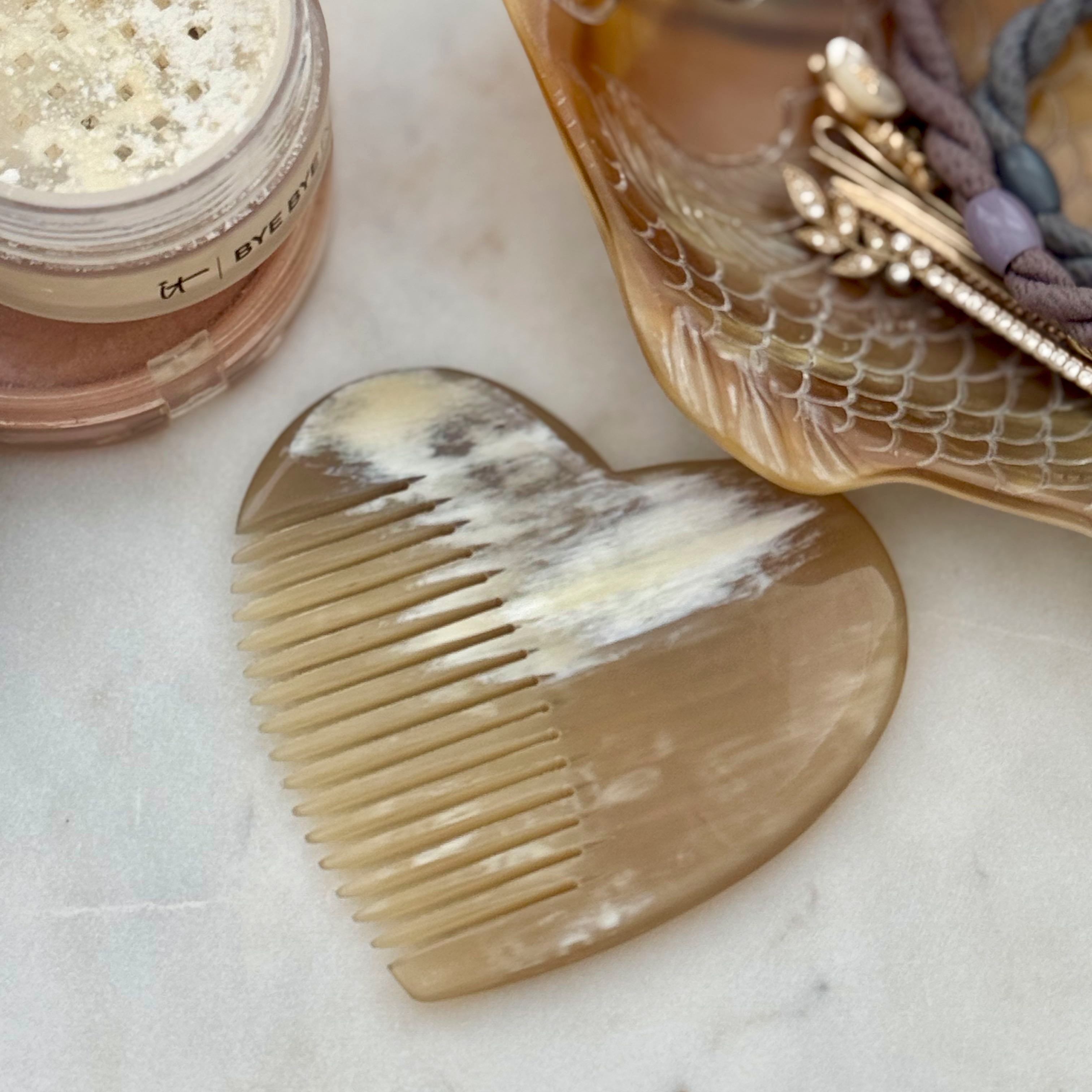 Heart Horn Comb