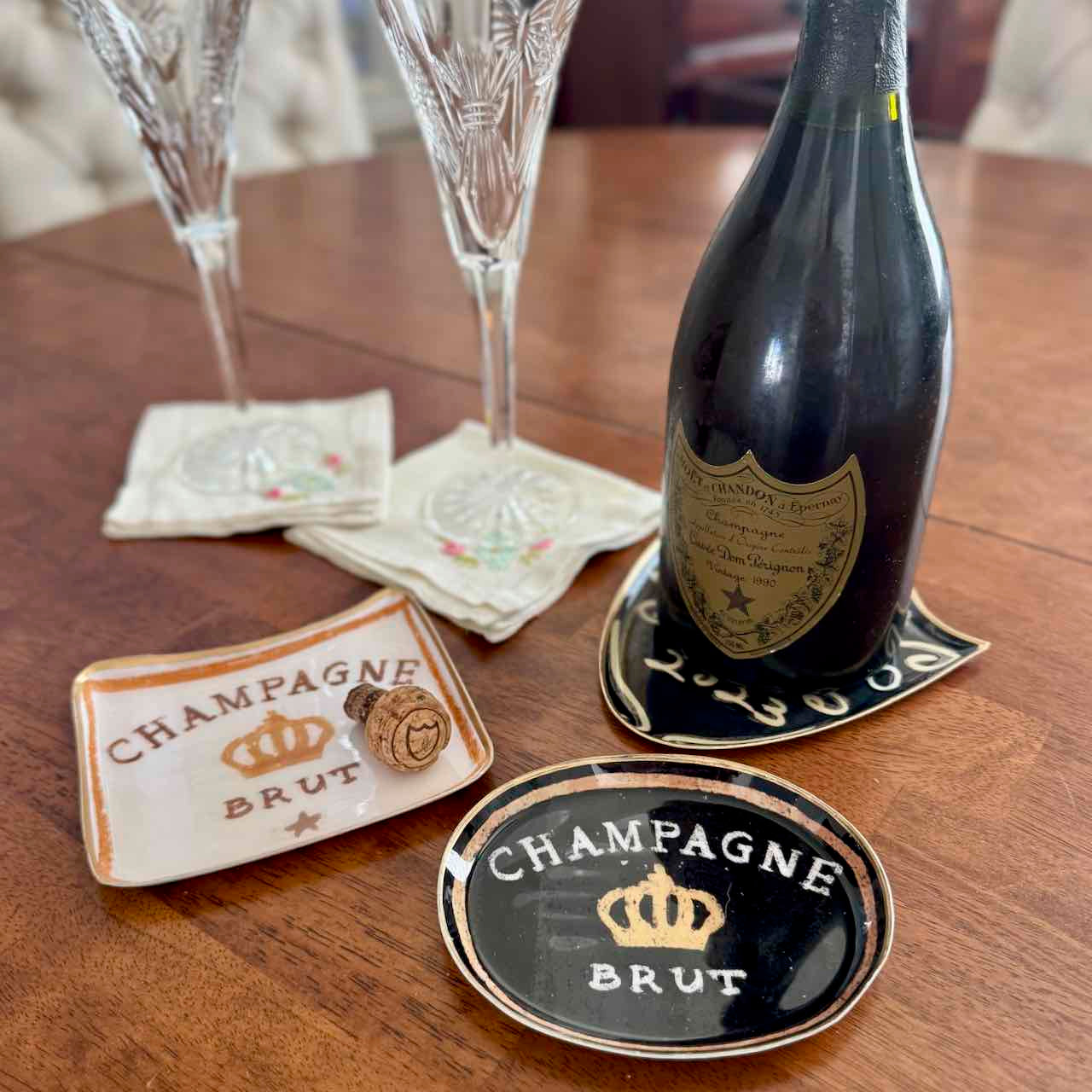 Enameled Bubbly Trays 