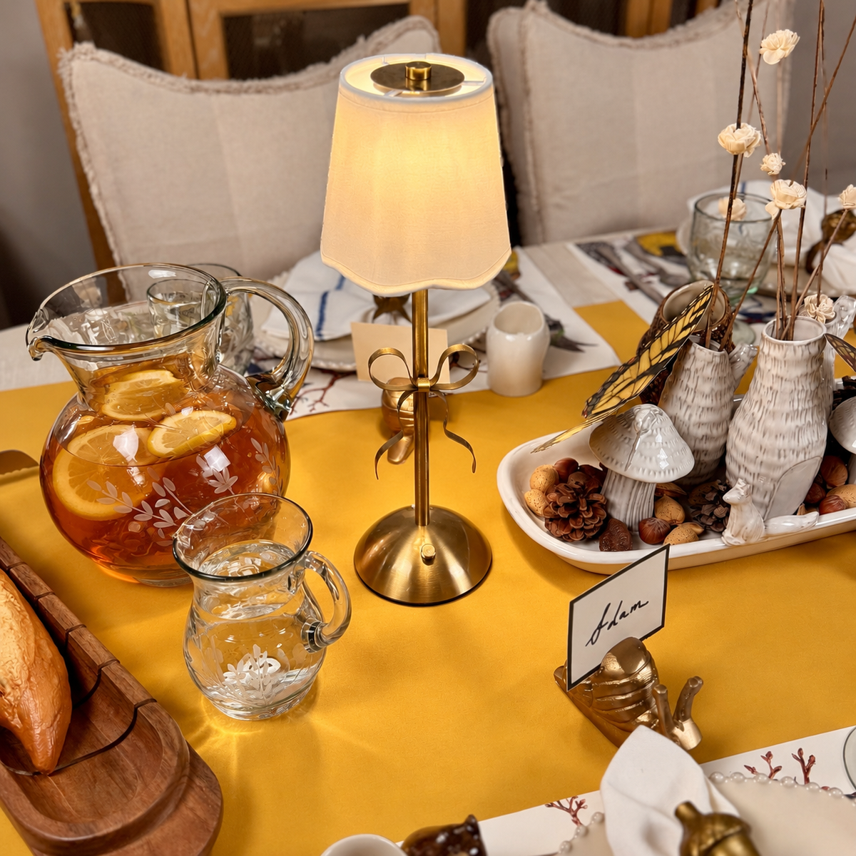 Golden Bow LED Cordless Table Lamp