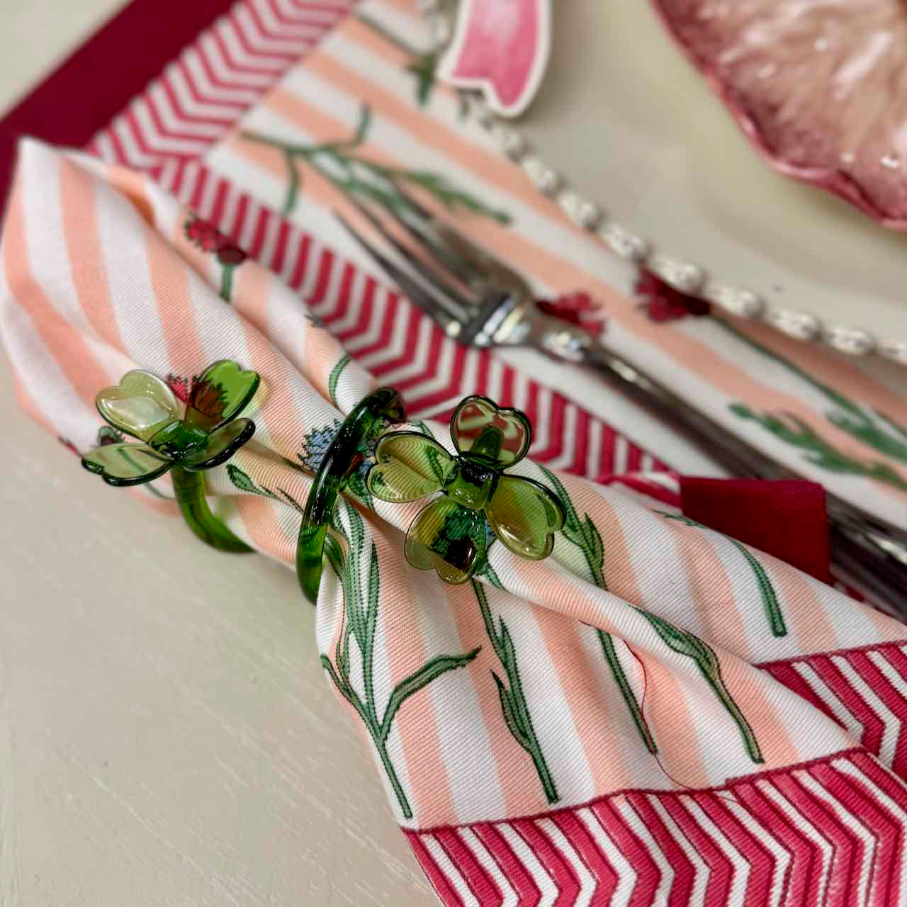 Green Glass Flower Napkin Ring