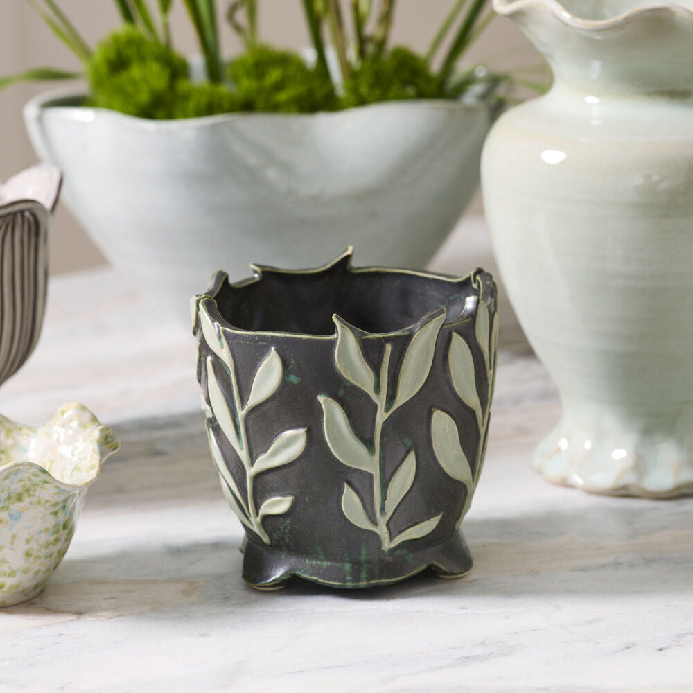 Green Vines Pot