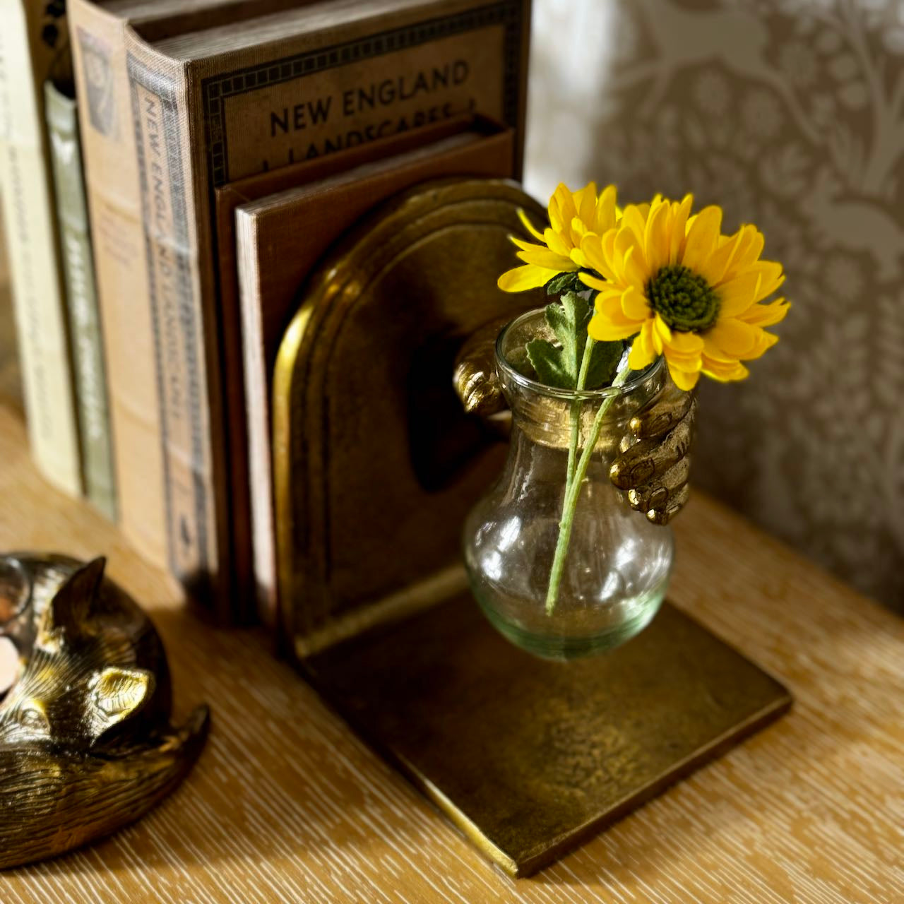 Handheld Bookends