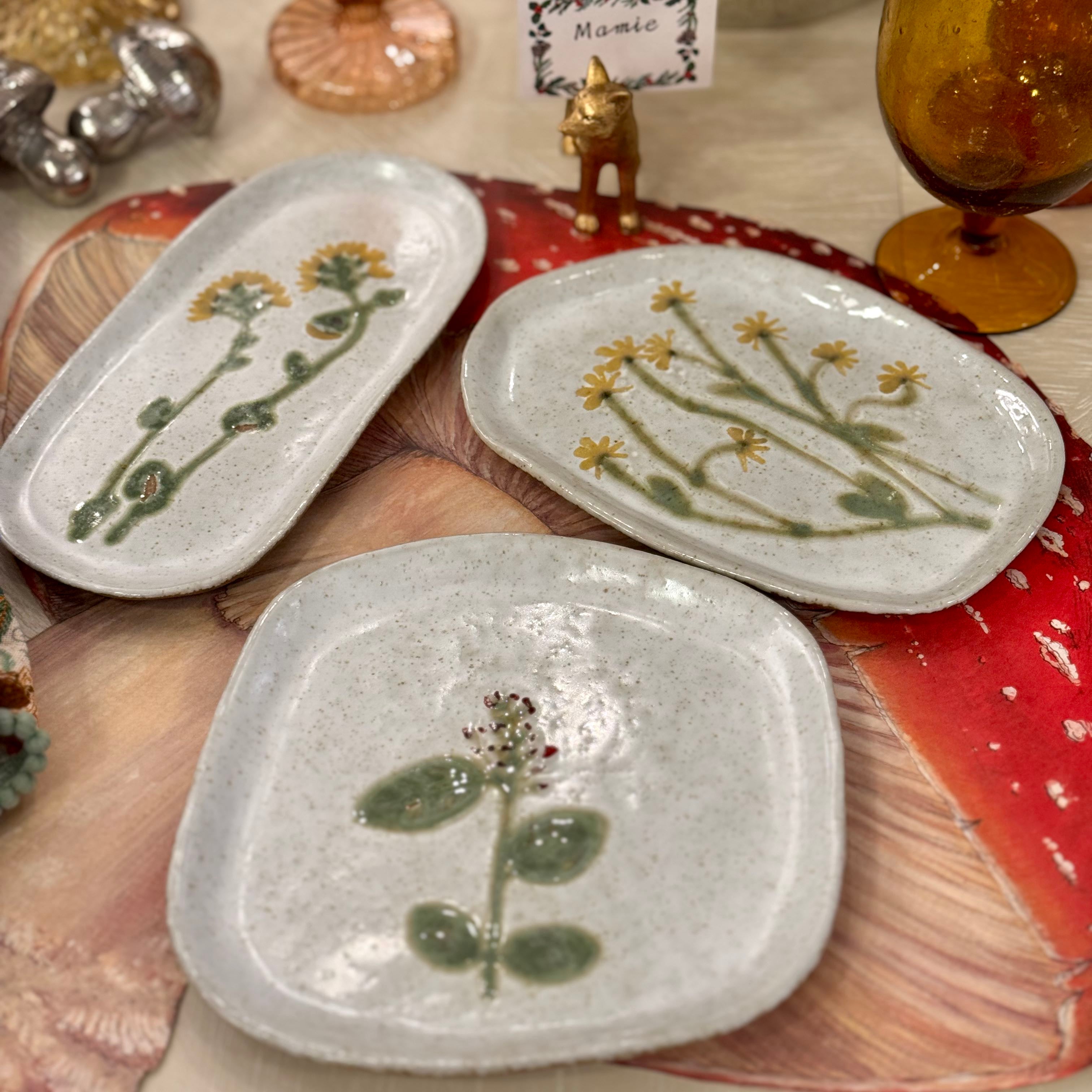 Organic Flower Stoneware Plate - Set of 3